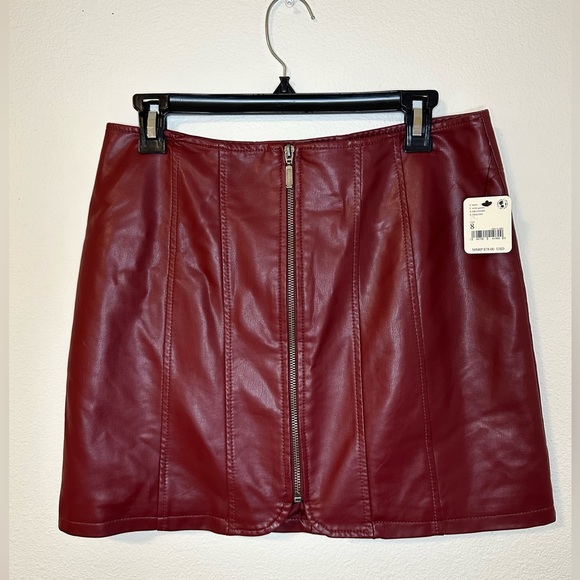 Free people Layla faux vegan leather mini skirt in garnet red. New with tags! - Picture 3 of 4